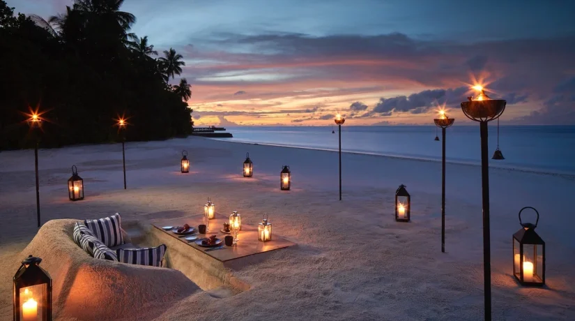 Raffles Maldives Meradhoo: солнечный праздничный сезон