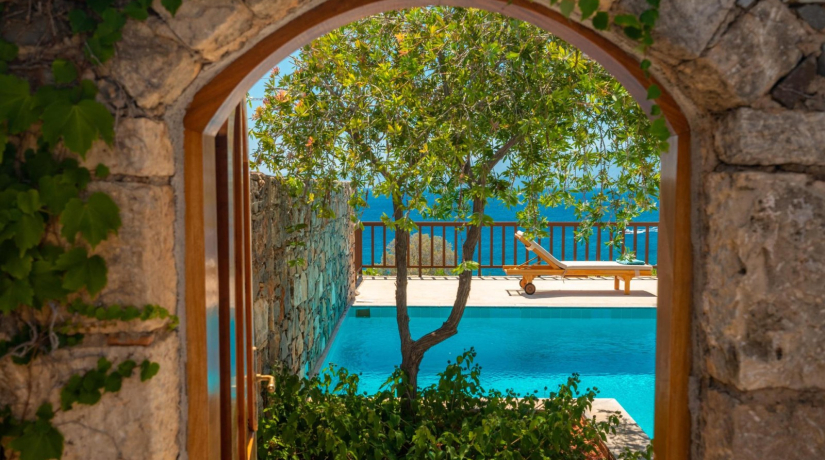 Elounda Collection: на Крит частным бортом из Турции
