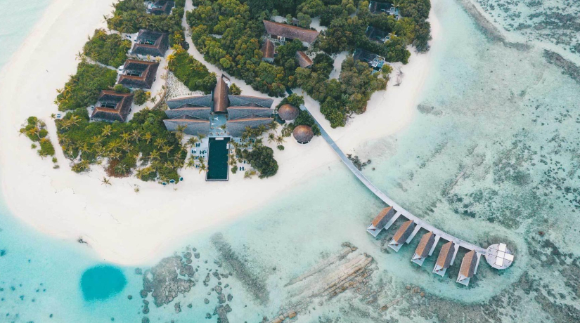 Mӧvenpick Resort Kuredhivaru Maldives: лучший гастрономический курорт на Мальдивах