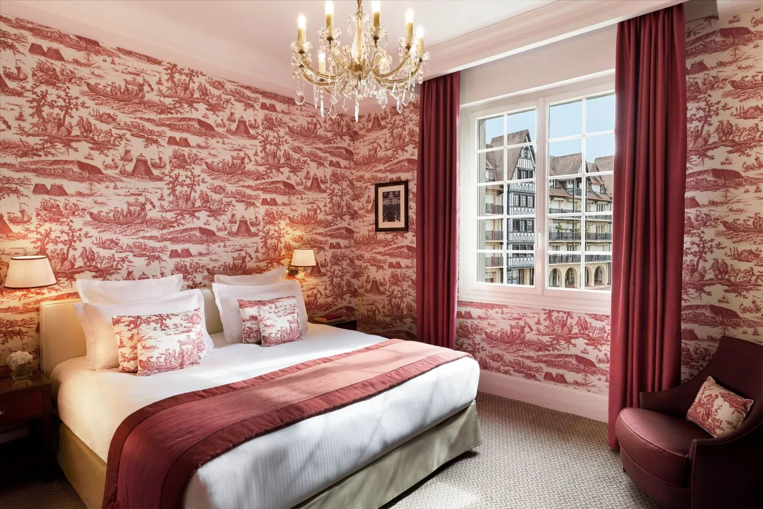 Hôtel Barrière Le Normandy Deauville: отдых на живописном побережье Нормандии