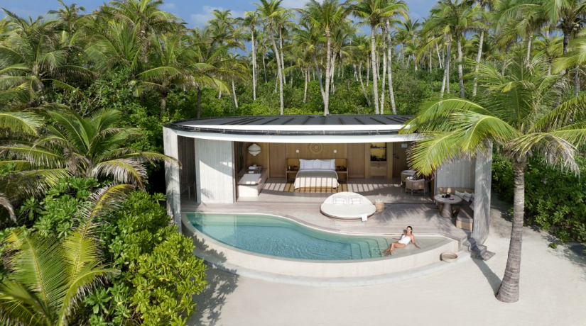 The Ritz-Carlton Maldives, Fari Islands: текущее предложение в даты повышенного спроса
