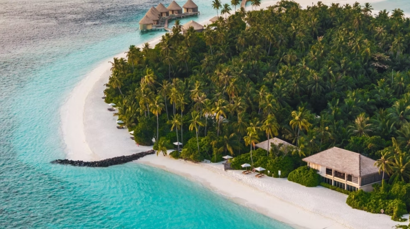 InterContinental Maldives: новогодний отдых со скидкой до 35 % на проживание