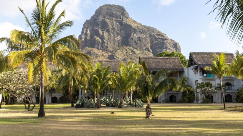 Paradis Beachcomber Golf Resort & Spa: раннее бронирование со скидками до 25 %, бесплатное проживание для подростков и бонусы для молодожёнов