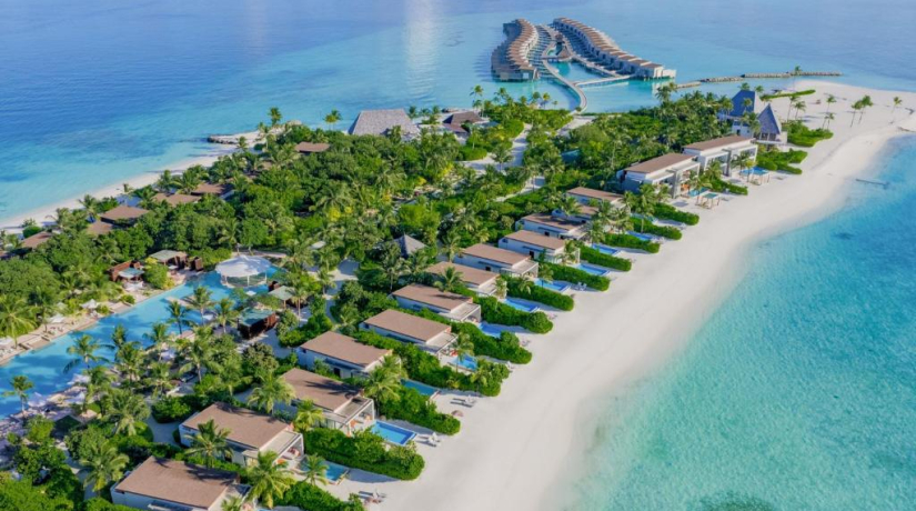 Kuda Villingili Resort Maldives: скидки до 40 %, апгрейд плана питания, бесплатное проживание для детей и привилегии для вилл с 2 и более спальнями