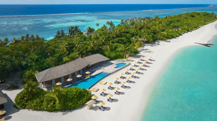 Le Méridien Maldives Resort & Spa: скидки до 50 %, апгрейд плана питания и бесплатное проживание для детей до 18 лет
