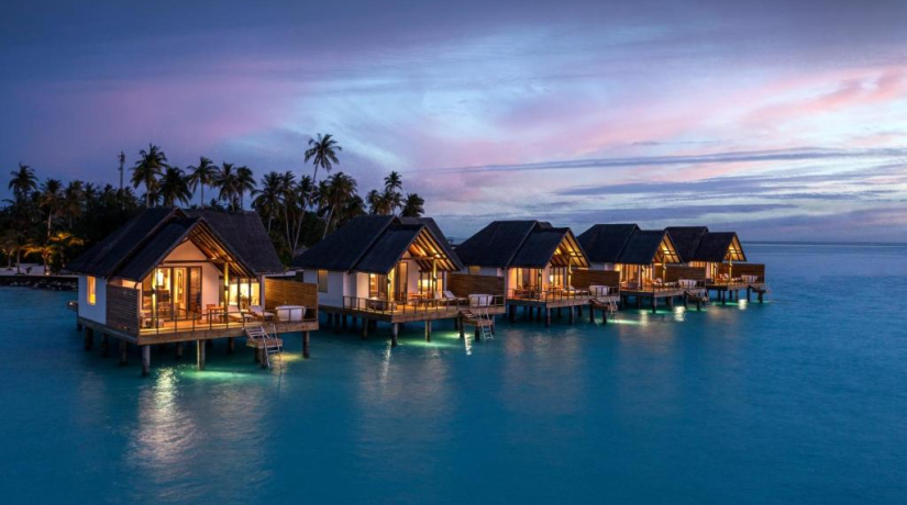 Fushifaru Maldives: скидки до 45 %, бесплатное проживание для детей до 16 лет и трансфер на гидросамолёте со скидкой