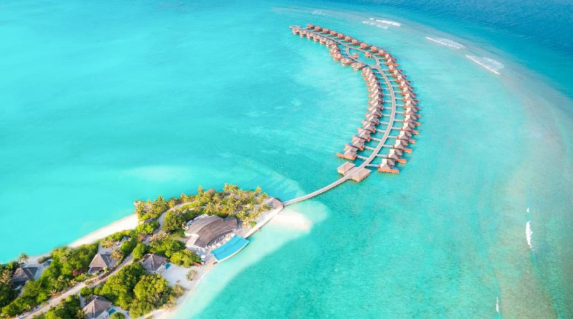 Hideaway Beach Resort and Spa: скидки до 50 %, раннее бронирование и бесплатное проживание для детей