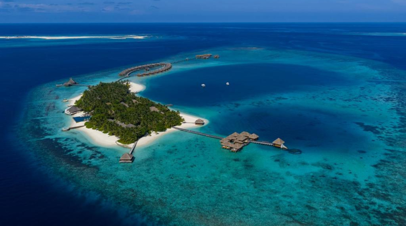 Huvafen Fushi: скидки до 40 %, полупансион в подарок и эксклюзивный сервис для гостей Beach Houses & Pavilions