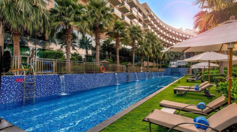 Rixos The Palm Dubai Hotel & Suites: приключение в пустыне в подарок