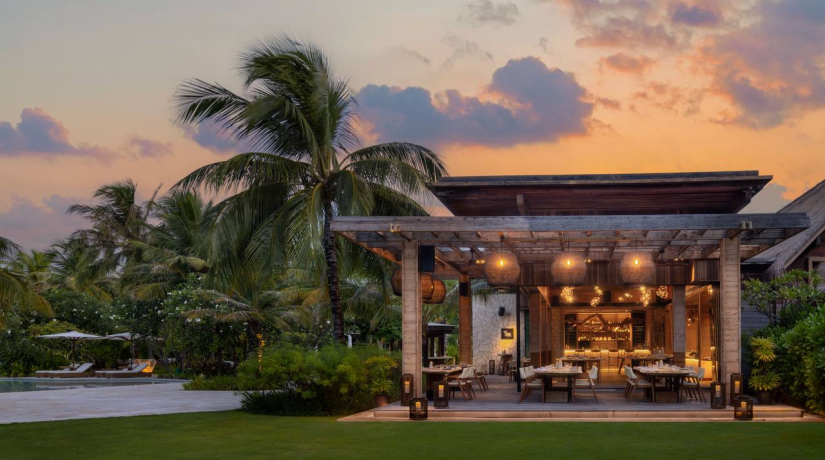 Дэйв Пинт в Waldorf Astoria Maldives Ithaafushi